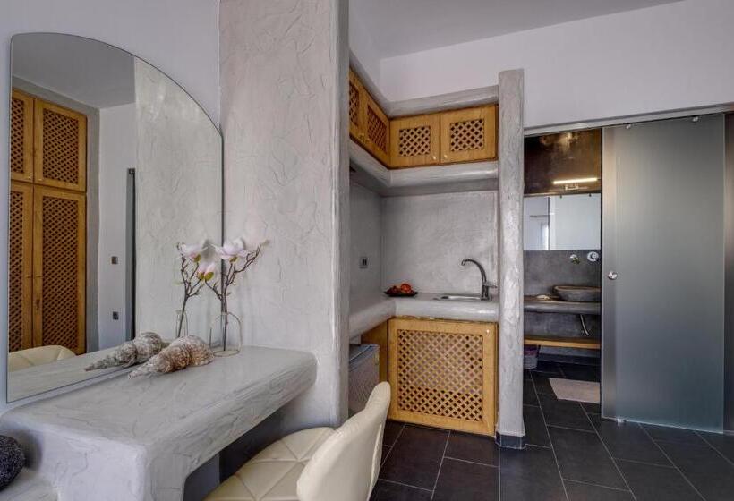 디럭스 스튜디오, Beach Houses Santorini