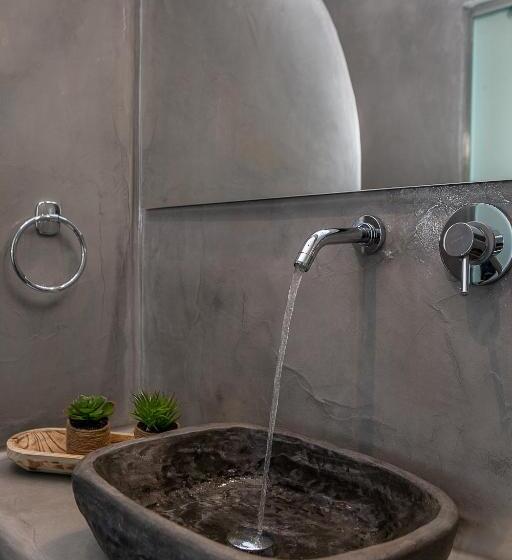 스탠다드 스튜디오 측면 바다 전망, Beach Houses Santorini