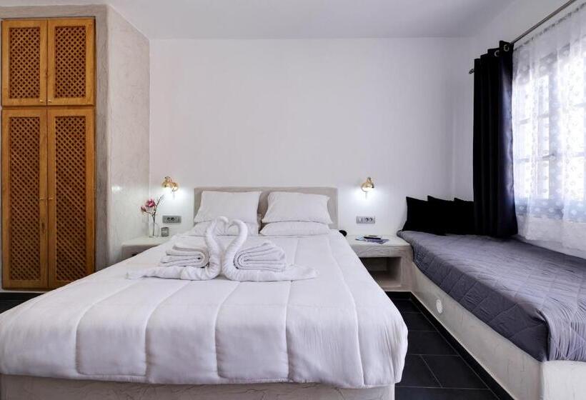 디럭스 스튜디오, Beach Houses Santorini