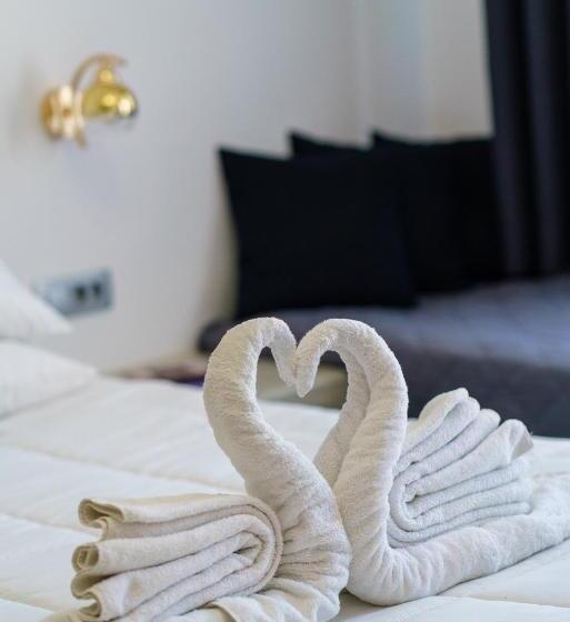 디럭스 스튜디오, Beach Houses Santorini