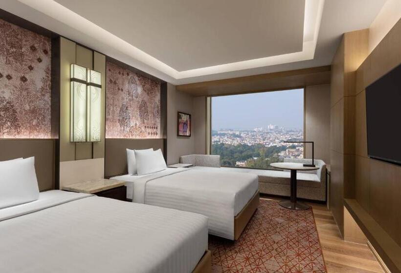 חדר אקזקיוטיב, Courtyard By Marriott Amritsar