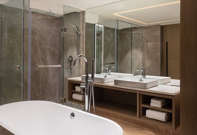 סוויטה, Courtyard By Marriott Amritsar