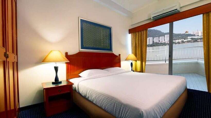 חדר דלוקס לארבעה, Expat's Nook Beach Resort