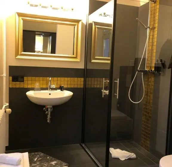 スタンダードシングルルーム, Meergut Hotels