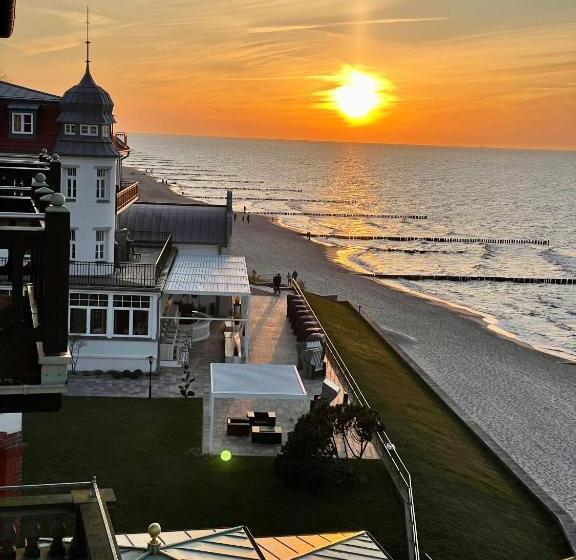 غرفة قياسية مطلّة علي البحر, Meergut Hotels