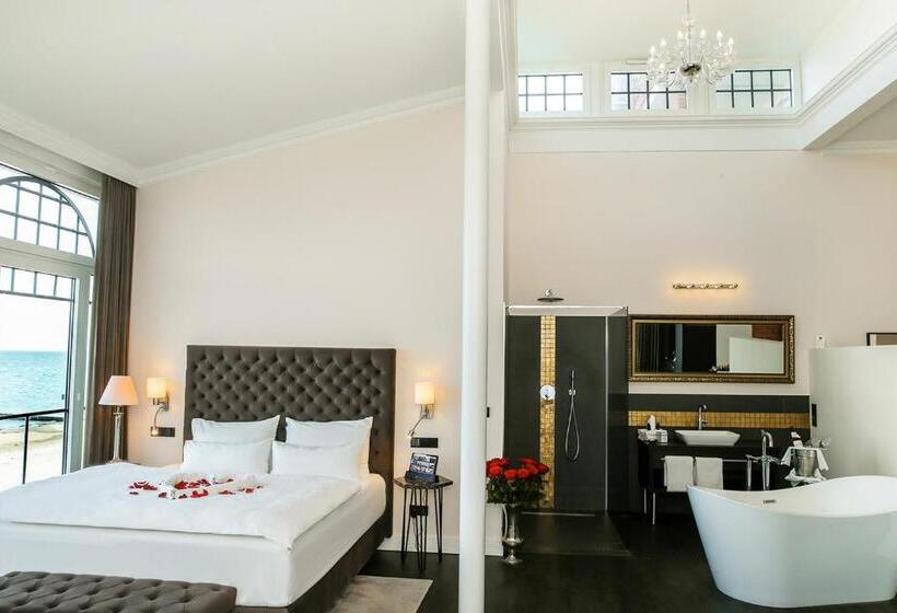 جناح مطلّ علي البحر, Meergut Hotels