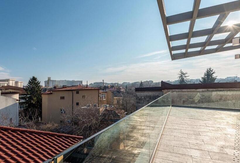 سوییت لوکس, Pergola Boutique