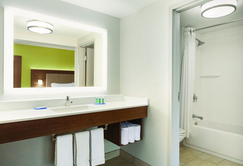 Номер Стандарт, Holiday Inn Express Hartford South   Rocky Hill, An Ihg