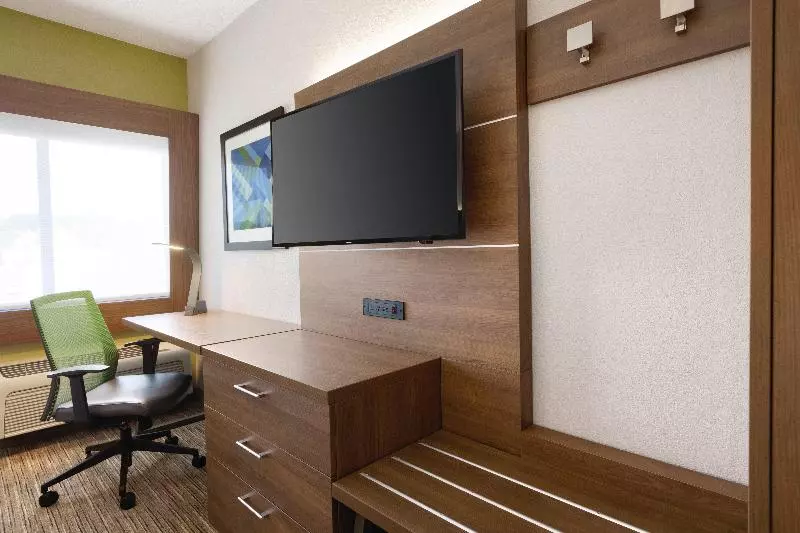キングサイズベッドのスタンダードルーム, Holiday Inn Express Hartford South   Rocky Hill, An Ihg