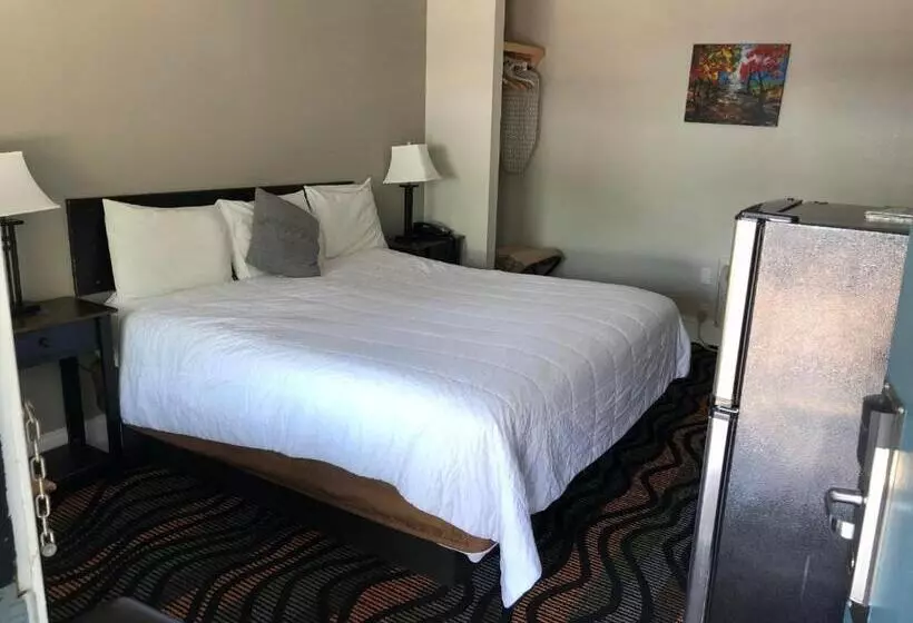 اتاق استاندارد با تخت بزرگ, Country Town N' Suites