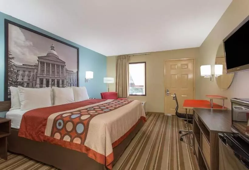 اتاق استاندارد با تخت بزرگ برای معلولان, Super 8 By Wyndham Forest Park