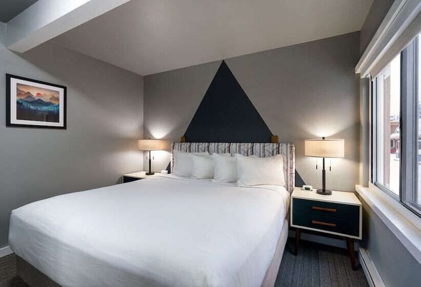 스위트, Tamarack Lodge