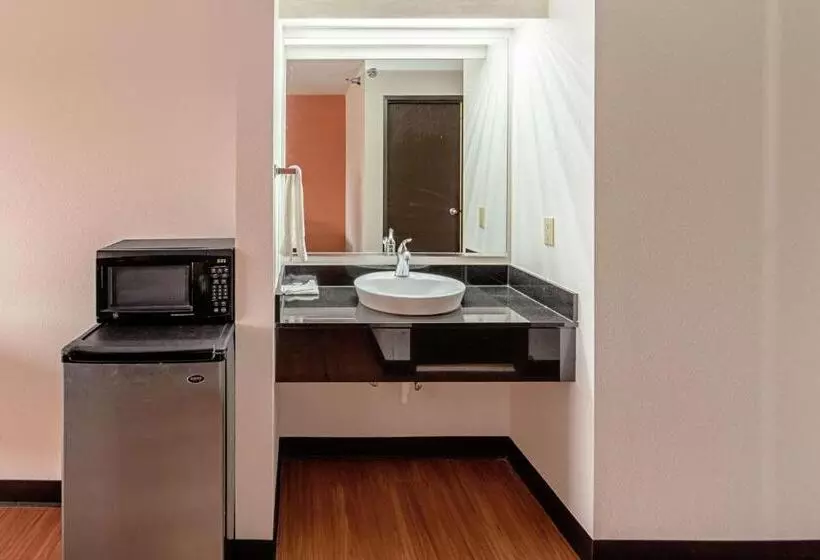 デラックスルーム, Motel 6lebanon, In