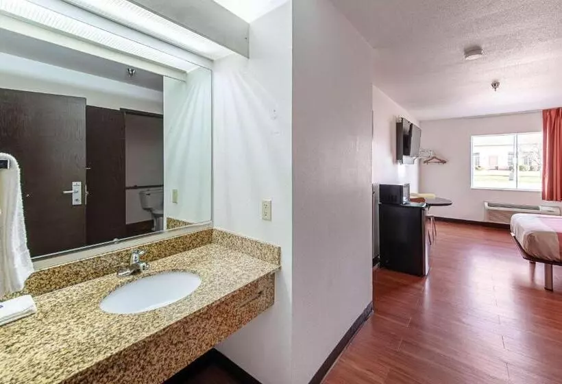 身障者適用スタンダードルーム, Motel 6lebanon, In