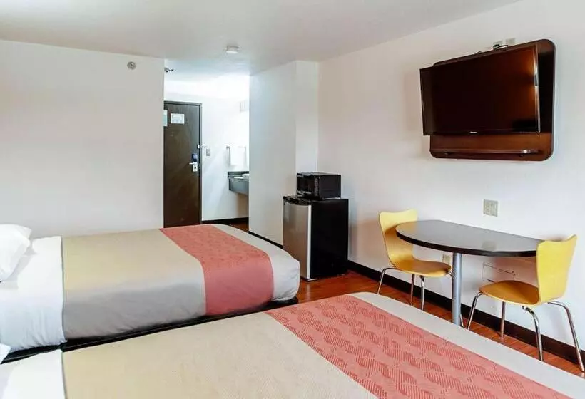 デラックスの４人部屋, Motel 6lebanon, In