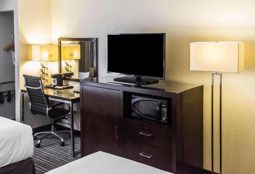 Номер Стандарт, Quality Inn
