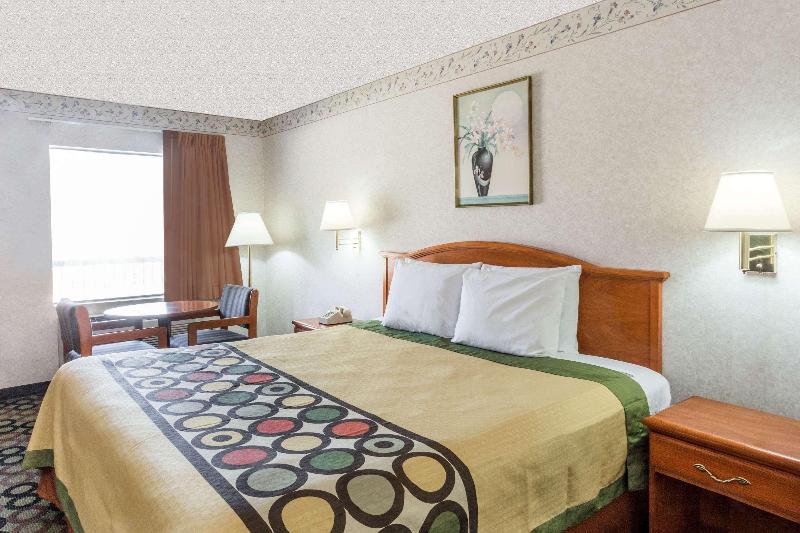 غرفة قياسية سرير كينج, Super 8 By Wyndham Ashburn