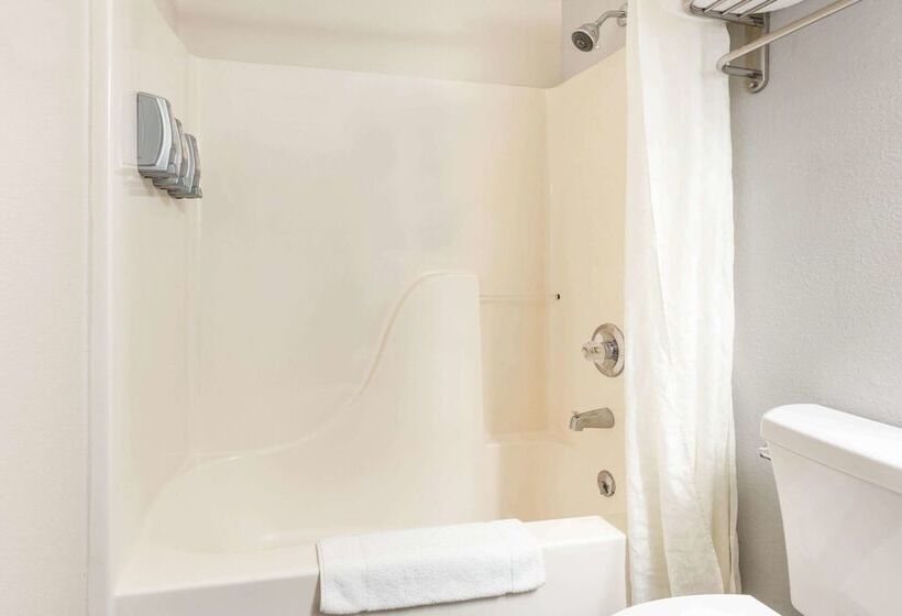 إستوديو قياسى, Super 8 By Wyndham Gardiner/yellowstone Park Area