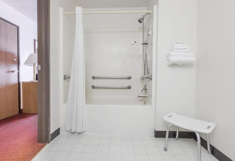 Chambre Standard Adaptée aux Personnes à Mobilité Réduite, Super 8 By Wyndham Grapevine/dfw Airport Northwest