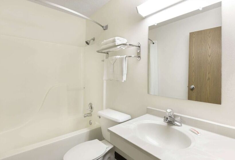 Chambre Affaires, Super 8 By Wyndham Grapevine/dfw Airport Northwest