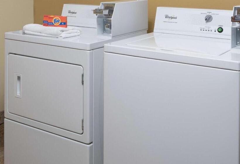 غرفة قياسية سرير كينج, Super 8 By Wyndham Nampa