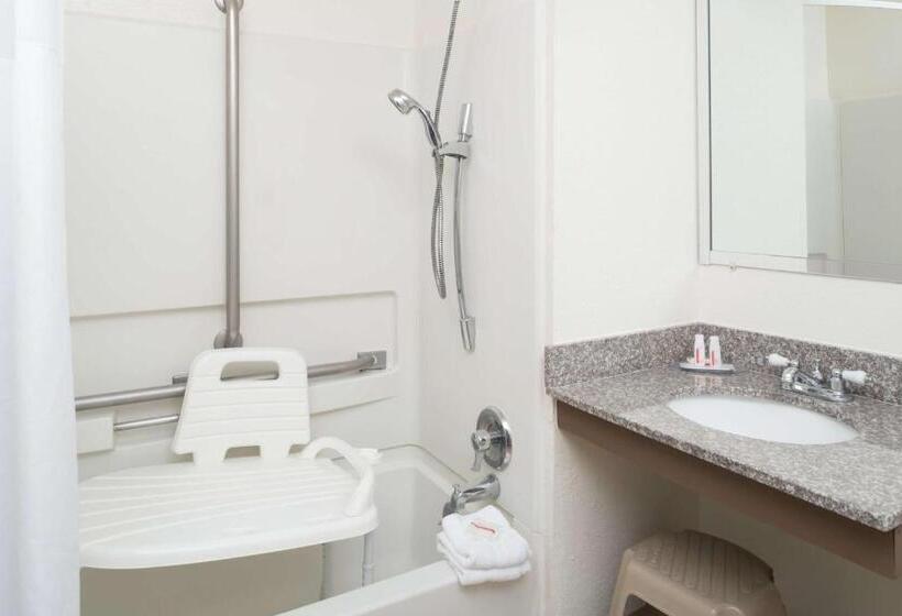 غرفة قياسية لذوى الاحتياجات الخاصة, Super 8 By Wyndham Nampa