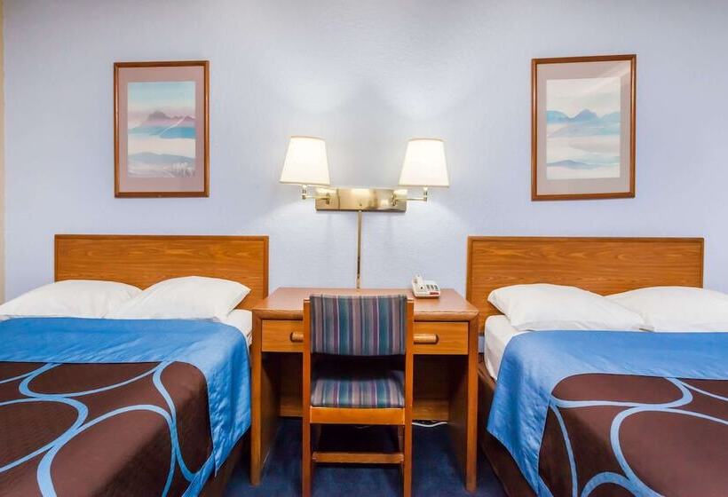 חדר סטנדרט שתי מיטות זוגיות, Super 8 By Wyndham Sidney Ny