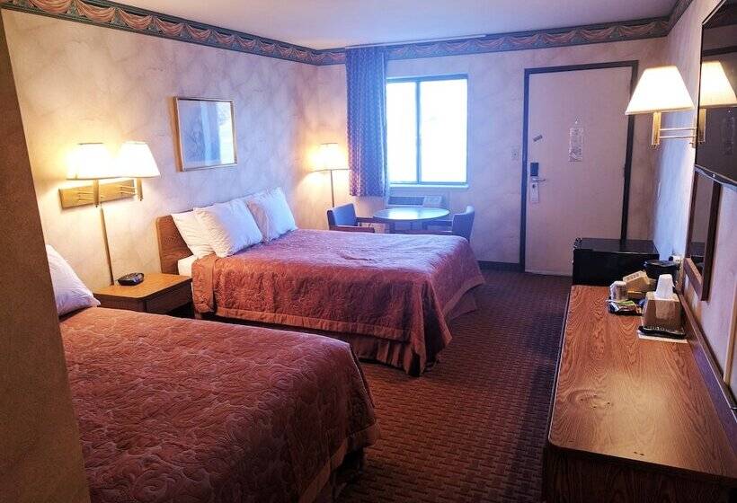 חדר סטנדרט שתי מיטות זוגיות, Value Inn Harrisburgyork