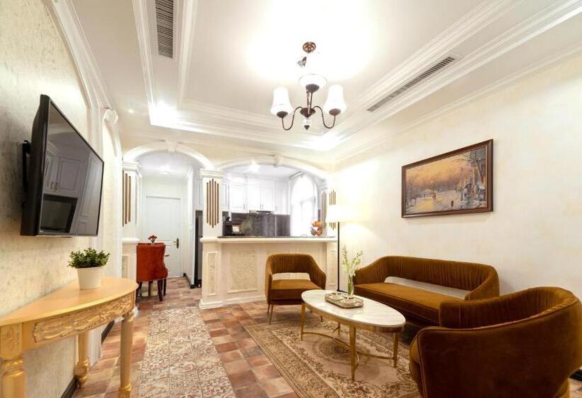 חדר פרמיום, Anik Palace