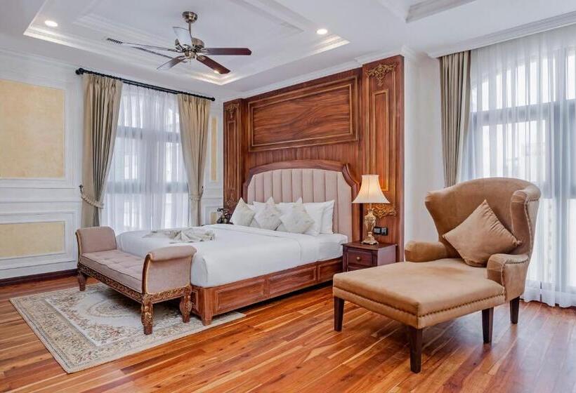 סוויטה קלאסית, Anik Palace