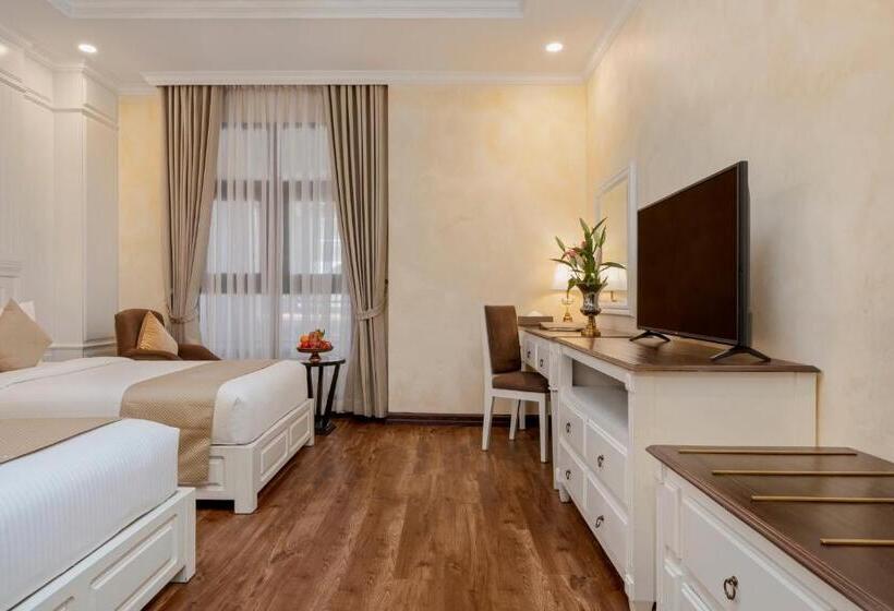 חדר דלוקס, Anik Palace