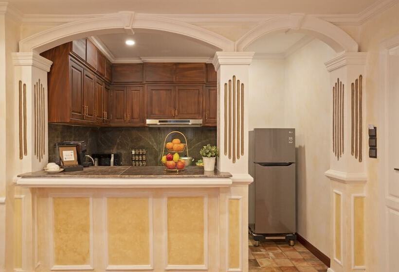 סוויטת פרמיום, Anik Palace