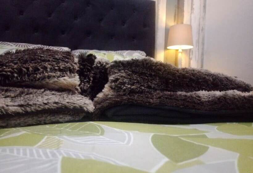 Chambre Economy, Trap Houz Backpackers