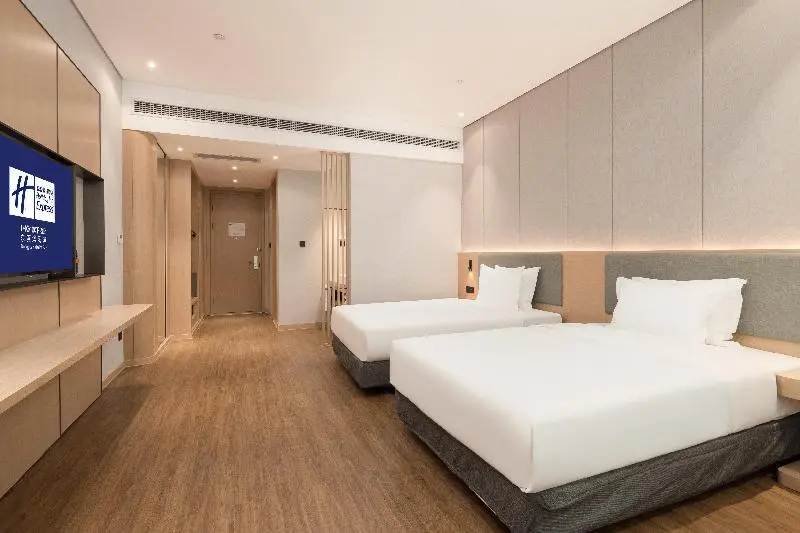 キングサイズベッドのスタンダードルーム, Holiday Inn Express Dongguan Marina Bay By Ihg
