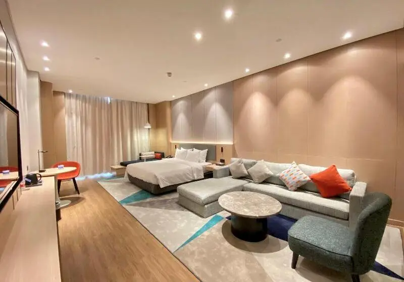キングサイズベッドのスタンダードルーム, Holiday Inn Express Dongguan Marina Bay By Ihg