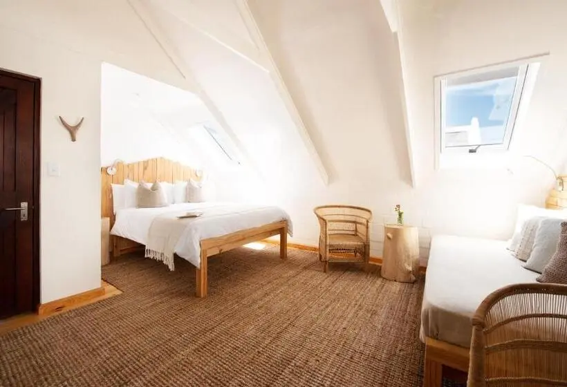 バルコニー付きスタンダードトリプルルーム, Gonana Guesthouse