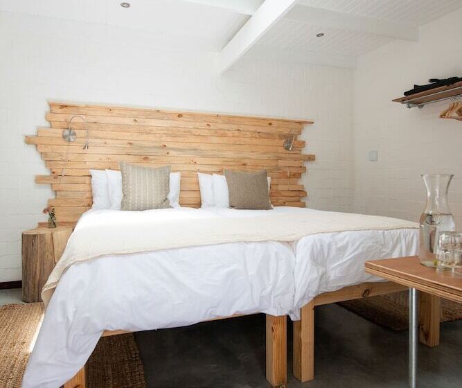 Номер Стандарт Вид на Бассейн, Gonana Guesthouse