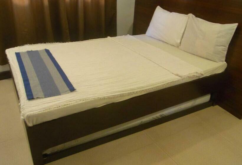 اتاق اکونومی, Ziur Inn