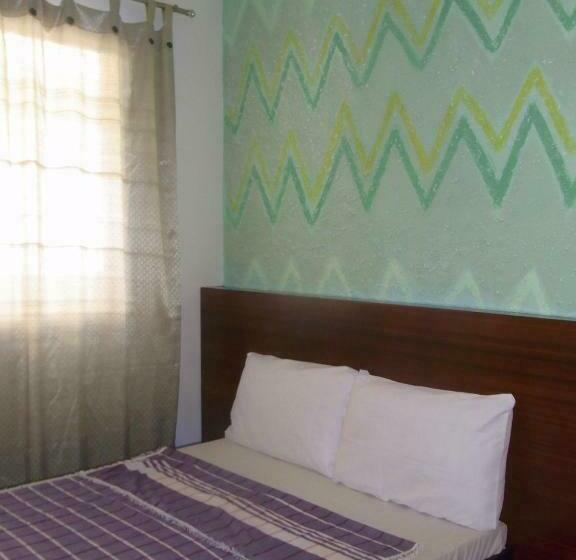 اتاق اکونومی, Ziur Inn