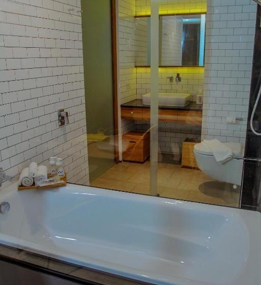 Suite Deluxe Llit King, Nagomi Suites &