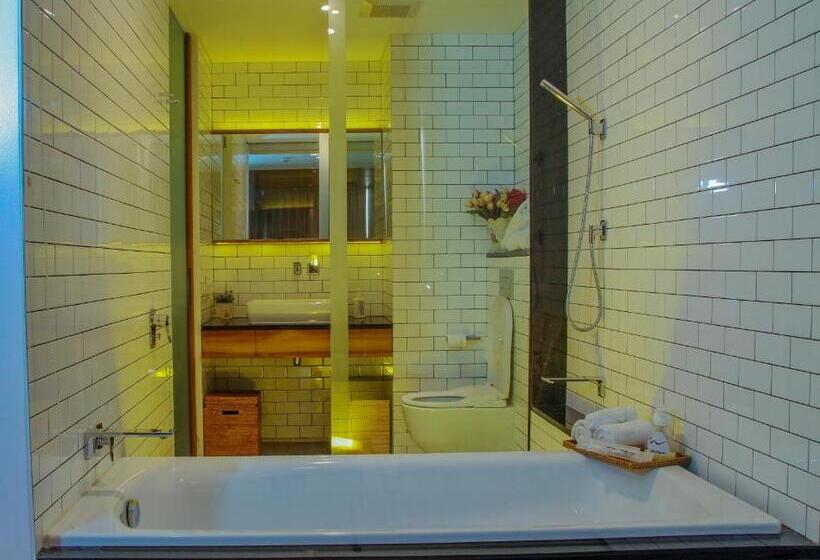 Suite Deluxe Llit King, Nagomi Suites &