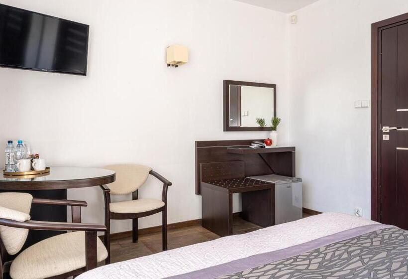 Quarto Estandar, Willa Galantówka