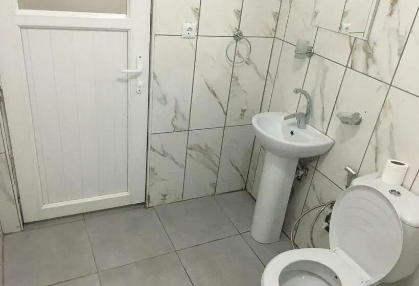 اتاق استاندارد, Güner