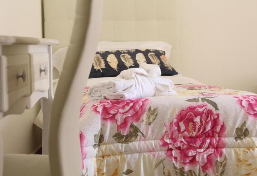 اتاق لوکس, Speranzella 86