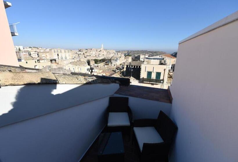 سوییت خانوادگی, Vista Sui Sassi Guest House