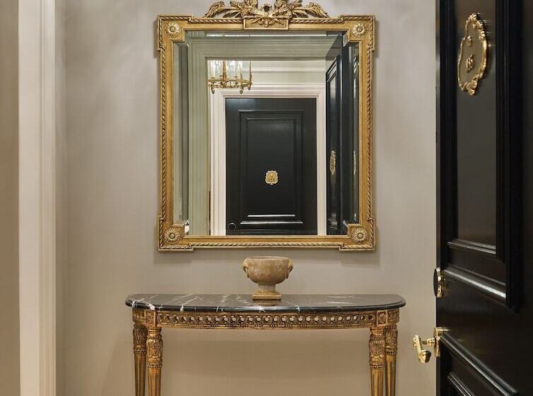 套房, 5th & 55th Residence Club