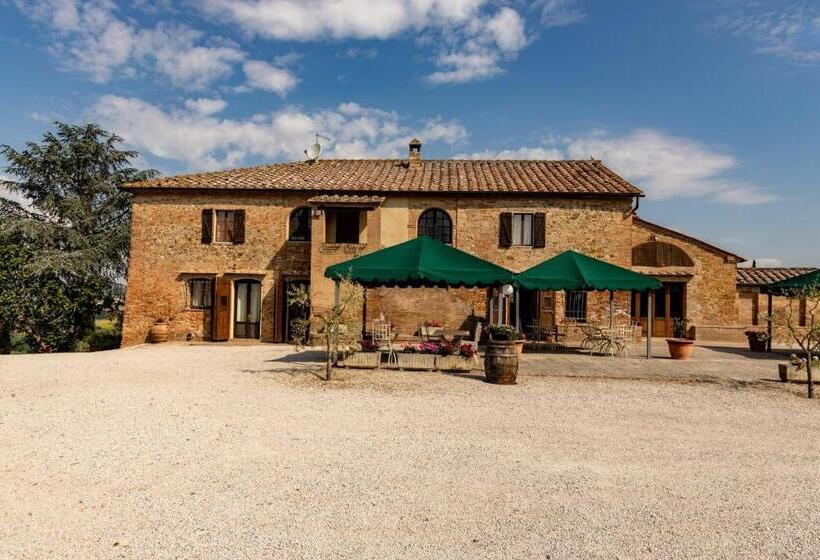 Четырехместный Номер Стандарт, Agriturismo Percenna