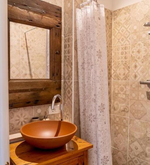 Четырехместный Номер Стандарт Вид на Сад, Agriturismo Percenna