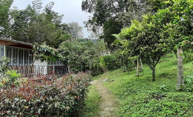 Четырехместный Номер Стандарт, Centro Vacacional Y Recreativo La Ermita   Sasaima