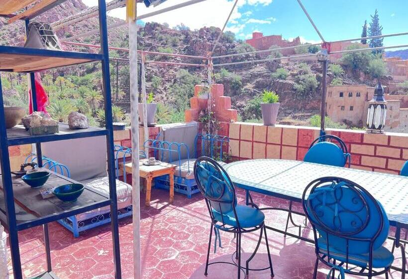 اتاق استاندارد با چشمانداز کوهستان, La Maison Traditionnelle Hôtel Et Guesthouse